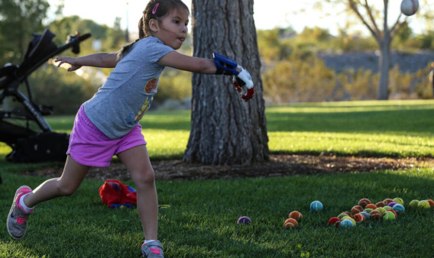 Seven-Year-Old with 3D Printed Prosthetic Hand to Throw Out First Pitch of World Series Game 4